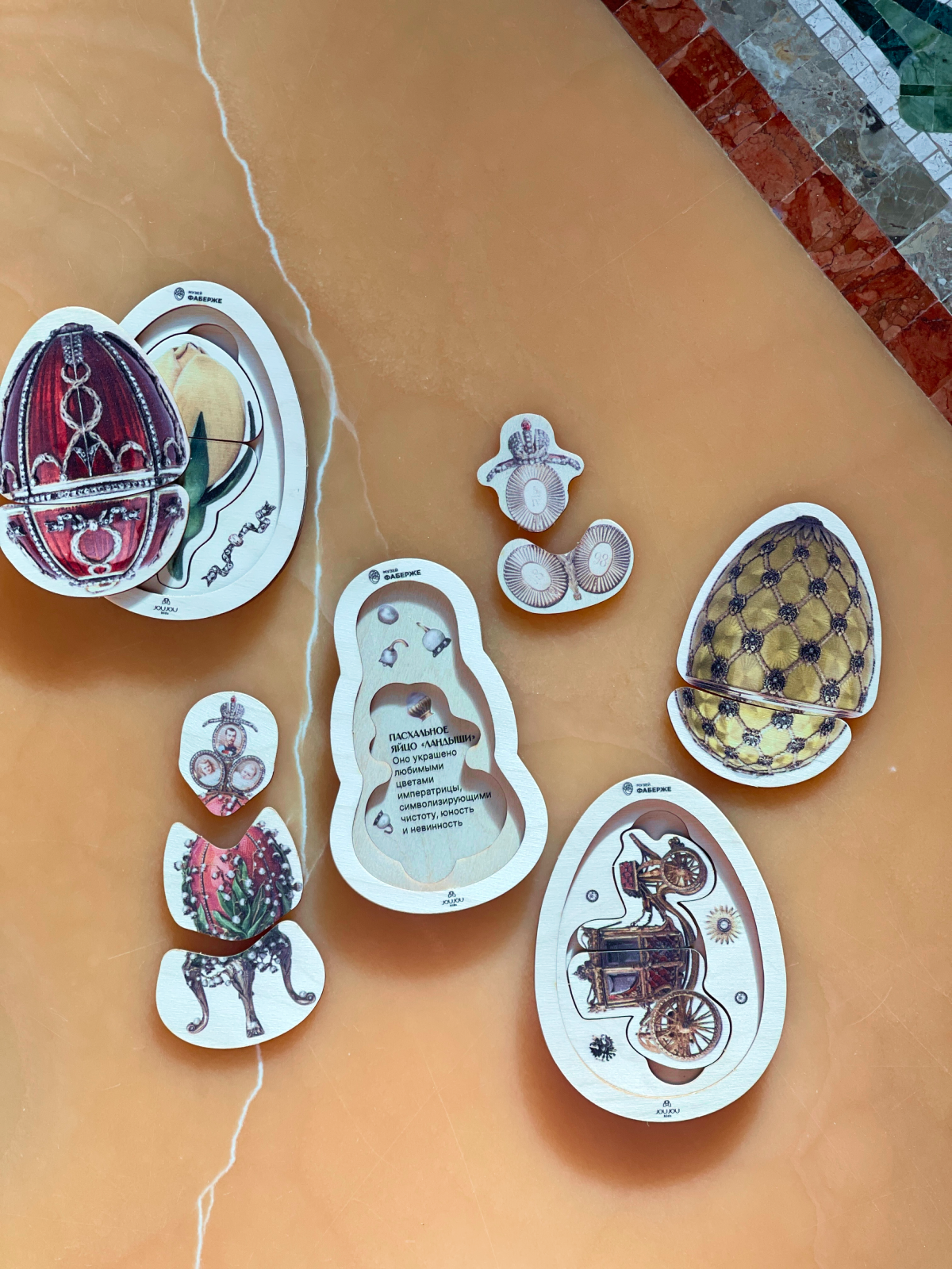 картинка Набор из 3 многоуровневых пазлов "Ландыши, Коронационное, Бутон розы" - коллаборация Музей Фаберже от магазина JOUJOU